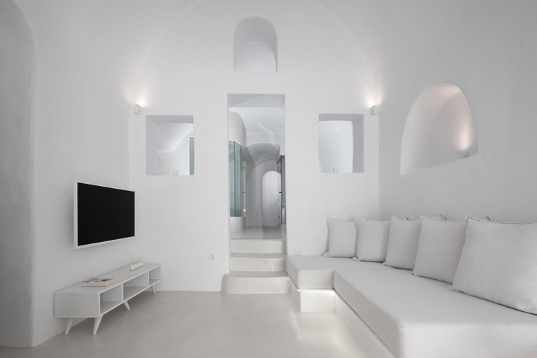 Bedroom 4, Oia White Cave Oia Cliff, South Aegean