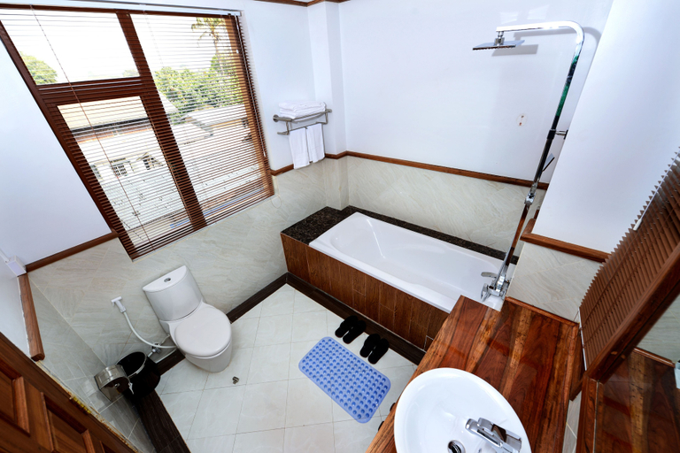 Bathroom 5, Hotel Thipaw, Kyaukme