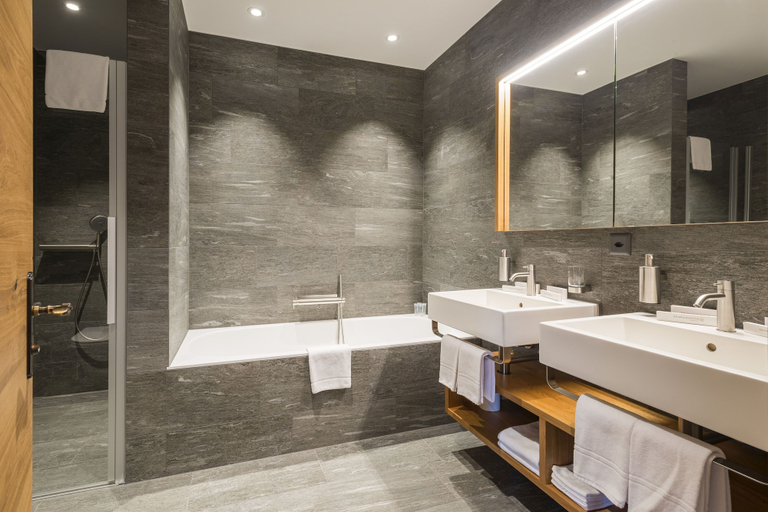Bathroom 4, Hotel Sarain - Val Saraina Resort Lenzerheide, Albula