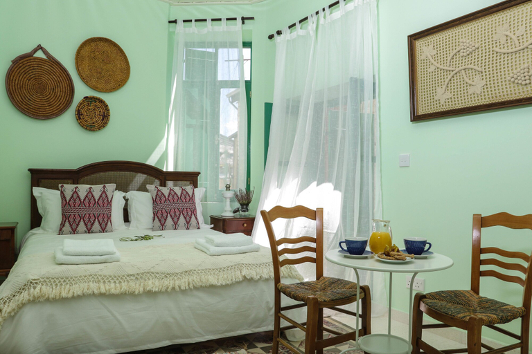 Bedroom 3, To Konatzi tis Marikas tzai tou Yianni, Larnaca