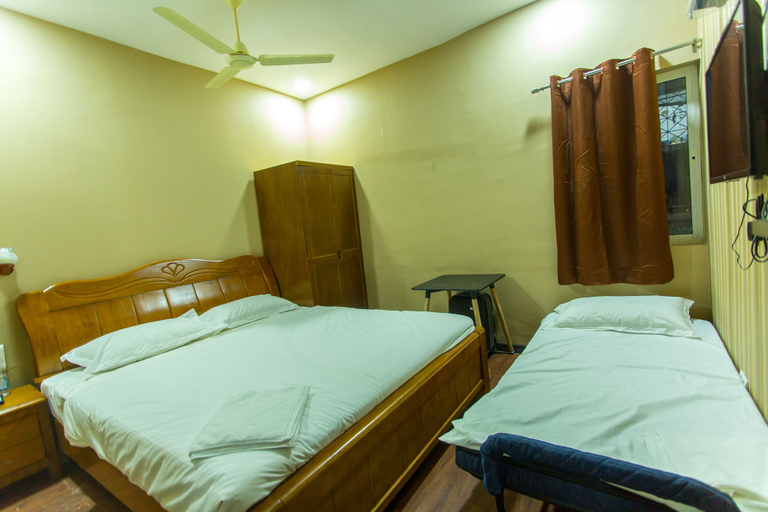 Bedroom 4, Hotel Park Victoria, Kolkata