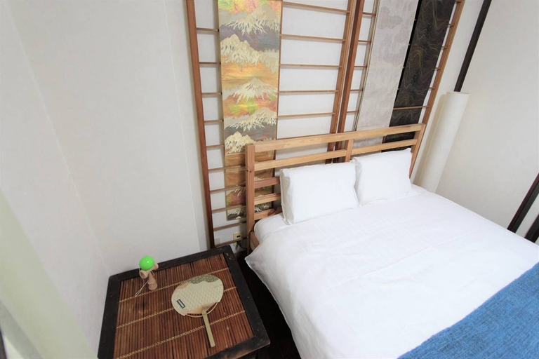 Bedroom 2, Okamura Mansion, Osaka