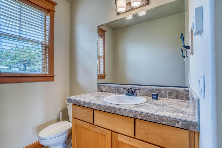Bathroom 3, Panacea, Tillamook