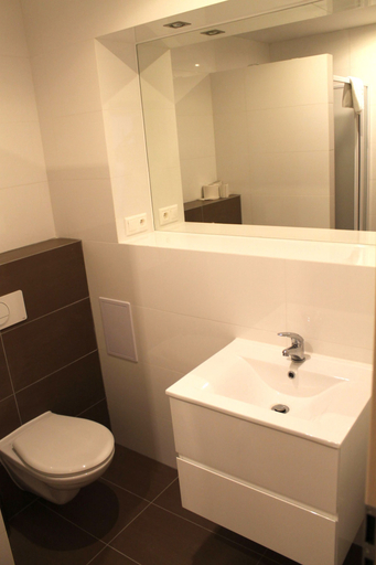 Bathroom 4, Hotel Spectrum, Trnava
