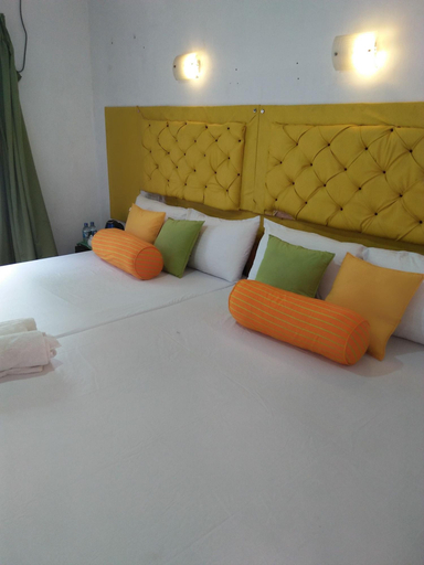 Bedroom 3, Dambulla Shan Inn, Dambulla