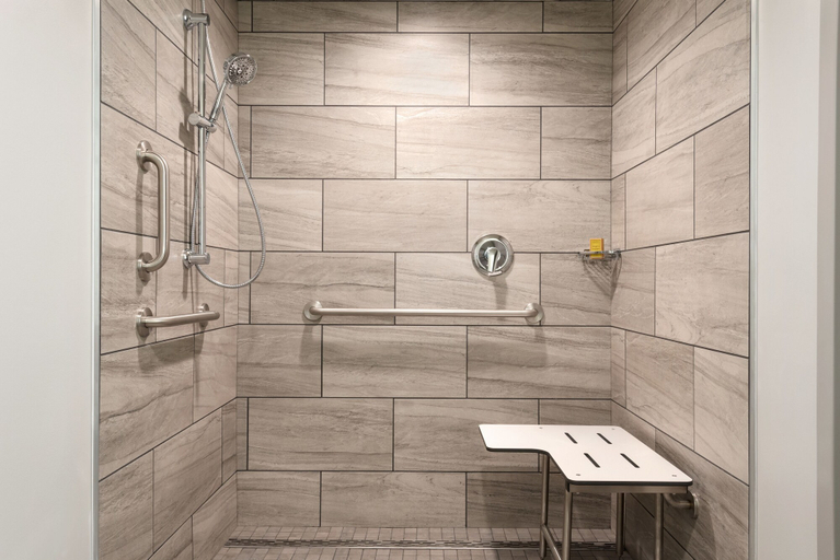 Bathroom 5, Doubletree by Hilton St. Paul East, MN, Ramsey