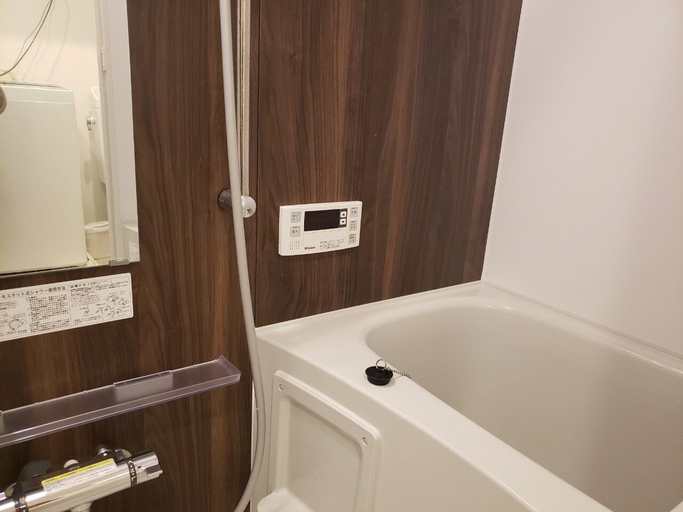 Bathroom 3, C8 Haneda Maison Philippe Omori 803, Ōta
