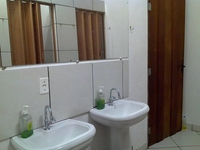 Bathroom 4, Casamatta Hostel, Pirenópolis