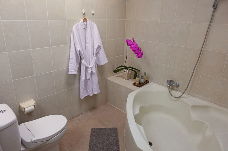 Bathroom, QI Villa in Seminyak, Badung