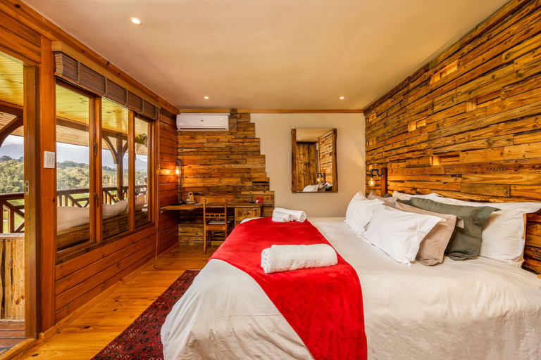 Bedroom 3, The Log Collective, Cape Winelands