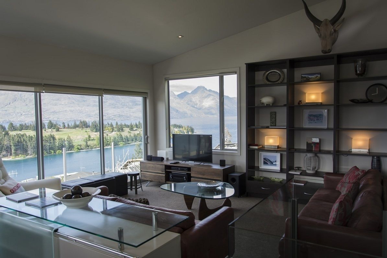 Serene, Queenstown-Lakes