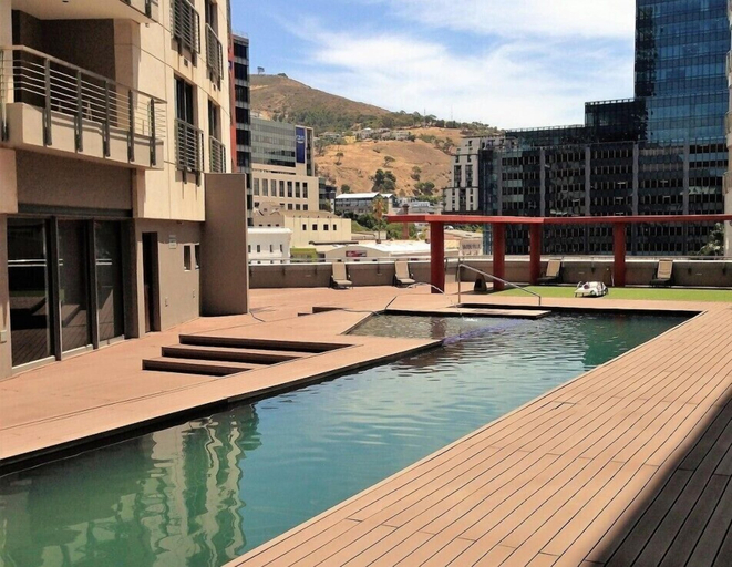 Sport & Beauty 3, The Icon, City of Cape Town
