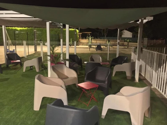 Food & Drinks 3, Camping Les Poutiroux - Mobilhome, Dordogne