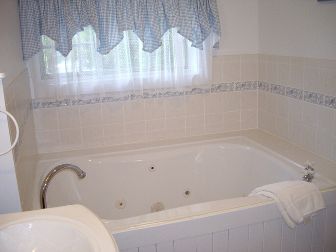 Bathroom 4, Isaiah Jones Homestead Bed & Breakfast, Barnstable