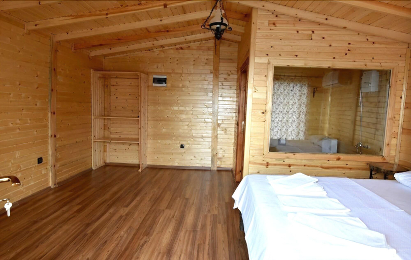 Bedroom 3, Gure Gokyuzu Butik Otel, Edremit