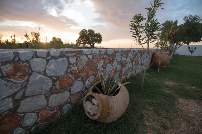 Others 5, Electra Studios, Crete