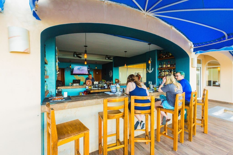 Food & Drinks 5, Isla 33 - 4 Bedroom PH #1301, Isla Mujeres