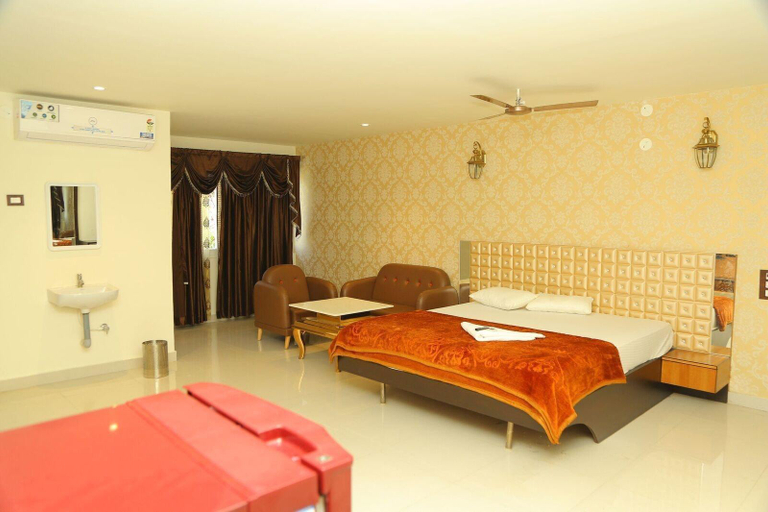 Bedroom 3, Hotel Santoshi Novatel, Raichur