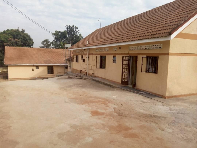 Exterior & Views 2, The Hashtag Guest House, Kampala