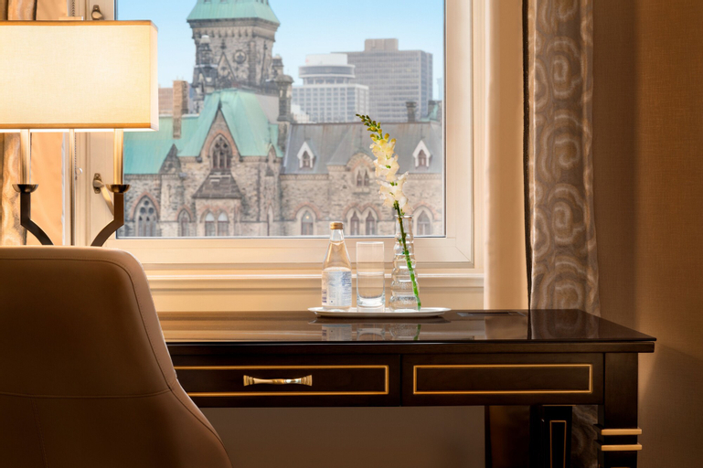 Bedroom 3, Fairmont Chateau Laurier Gold Experience, Ottawa