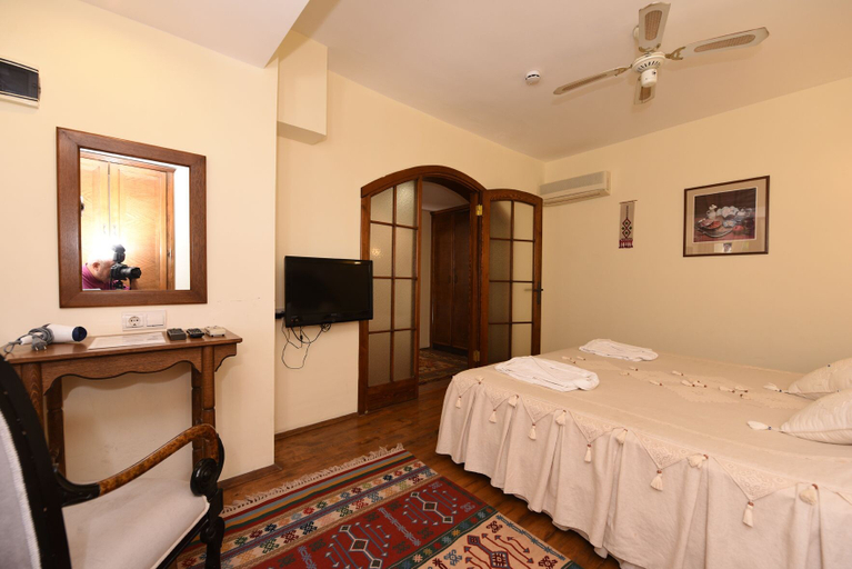 Bedroom 4, Villa Konak Hotel, Kuşadası