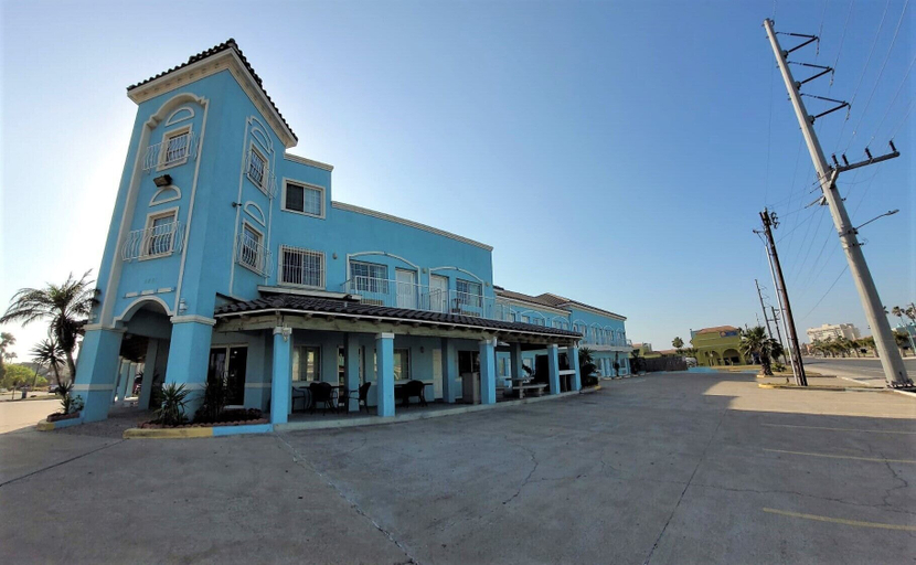 Exterior & Views 2, Casa Bella Hotel and Suites, Cameron