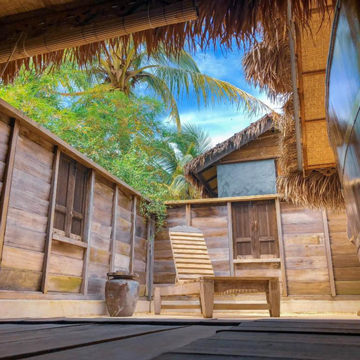 Exterior & Views 4
