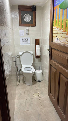 Bathroom 5, Carob Hostel, Wadi Essier