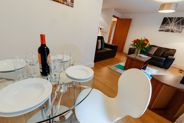 Others 5, Base Serviced Apartments - Cumberland Apartments, Sefton