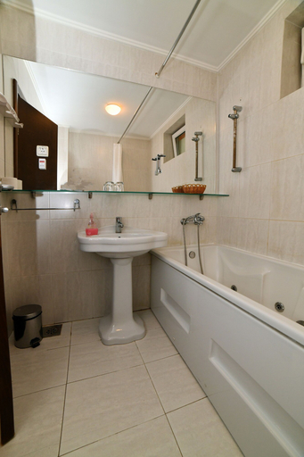 Bathroom 4, Garni Hotel Garson Lux, Novi Sad
