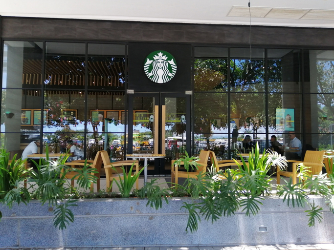 Food & Drinks 5, Mactan Newtown with Ocean View, Lapu-Lapu City