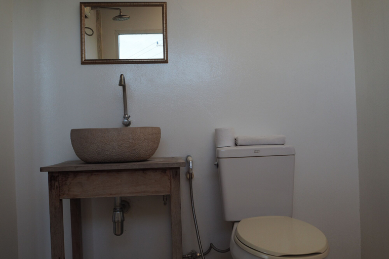 Bathroom 4, Cabine De Plage, Sattahip
