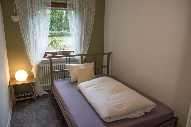 Bedroom 2, Landhotel Sonneneck - Hotel & Apartments, Kassel