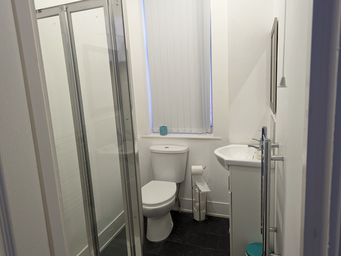 Bathroom 4, Coast Accommodation Station Road Apartments, Blackpool