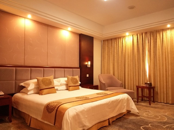 Bedroom 2, Jiuhuashan Center Hotel, Chizhou