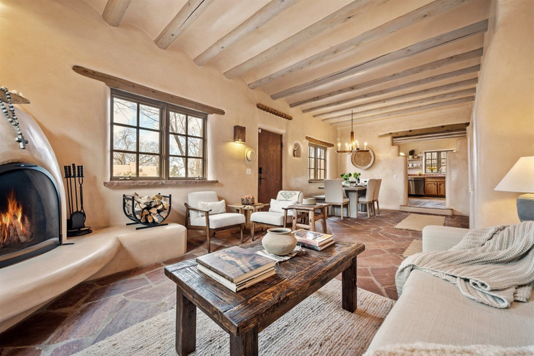 Others 5, 2bd Casa Divina, Santa Fe