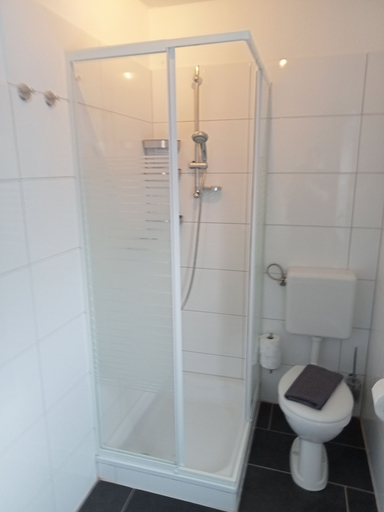Bathroom 3, Ferienhaus am Binnenhafen, Emden