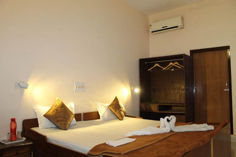 Bedroom 2, Tigers Villa Resort, Umaria