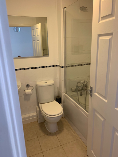 Bathroom 3, Fabulous House Very Near Charlestown Harbour, Cornwall