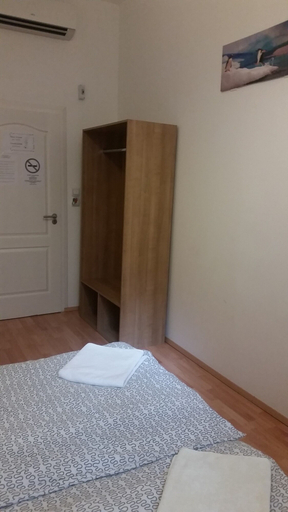 Bedroom 3, Omega Guesthouse Budapest, Budapesti