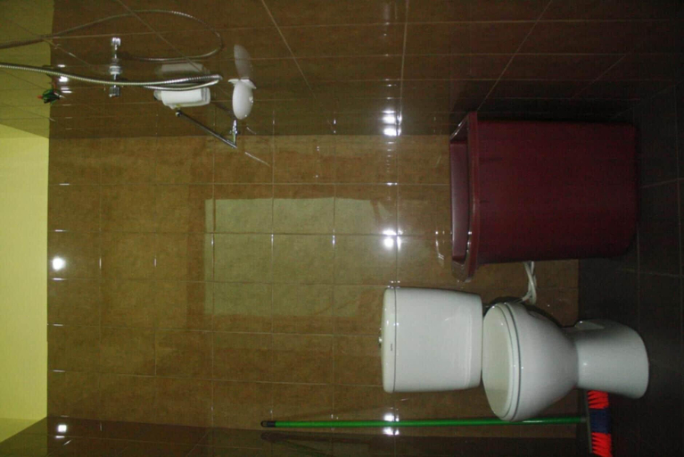 Bathroom 5, Malinja Homestay, Langkawi