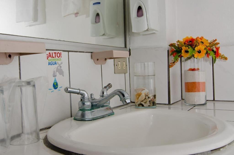 Bathroom 4, Hotel America Heredia, Heredia