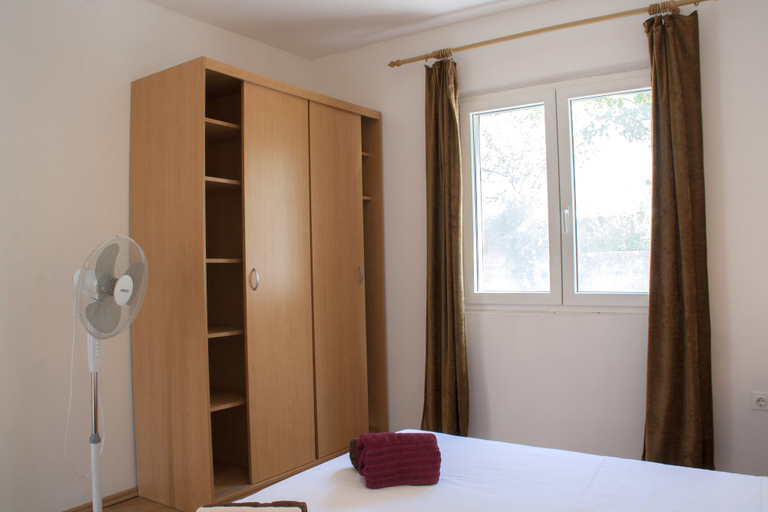 Bedroom 2, House Baglija, Lumbarda