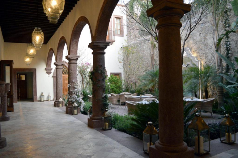 Public Area 3, Hotel Casa Blanca 7, Allende