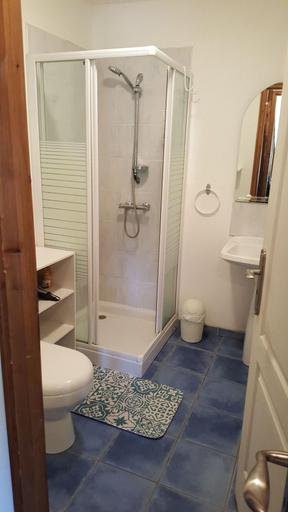 Bathroom, Gîtes de Campagne, Creuse