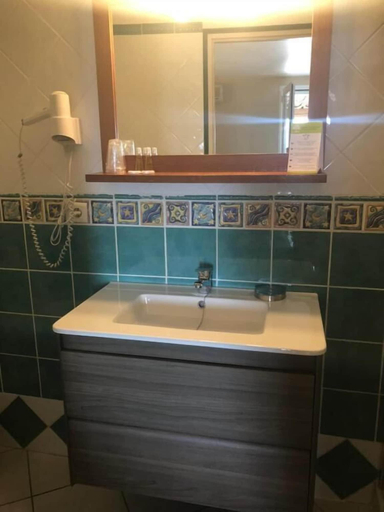 Bathroom 5, Hôtel Clair de Lune, Corse-du-Sud