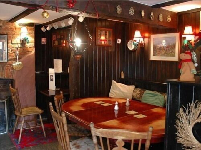 Food & Drinks, The Hunters Moon, Dorset