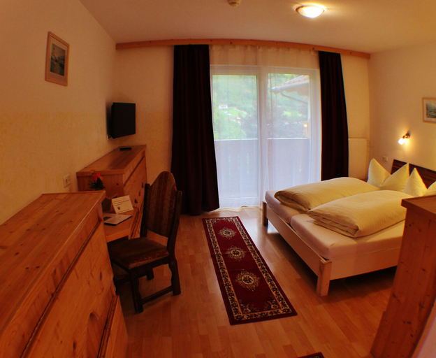 Bedroom 4, Gasthof zum Löwen, Schwaz