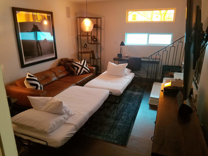 Bedroom 2, The Eastside Lodge Austin, Travis