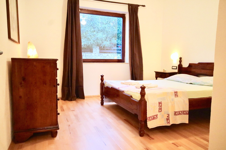 Bedroom 3, Dunja Apartments, Premantura
